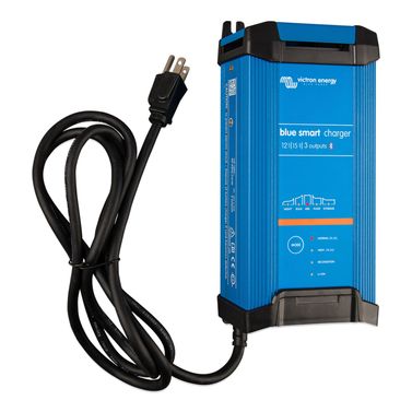 Victron Blue Smart IP22 Batteriladdare 3 utg 12V 15A