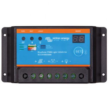 Aurinkopaneelin lataussäädin blue solar pwm, -lcd & usb 12/24v 5a