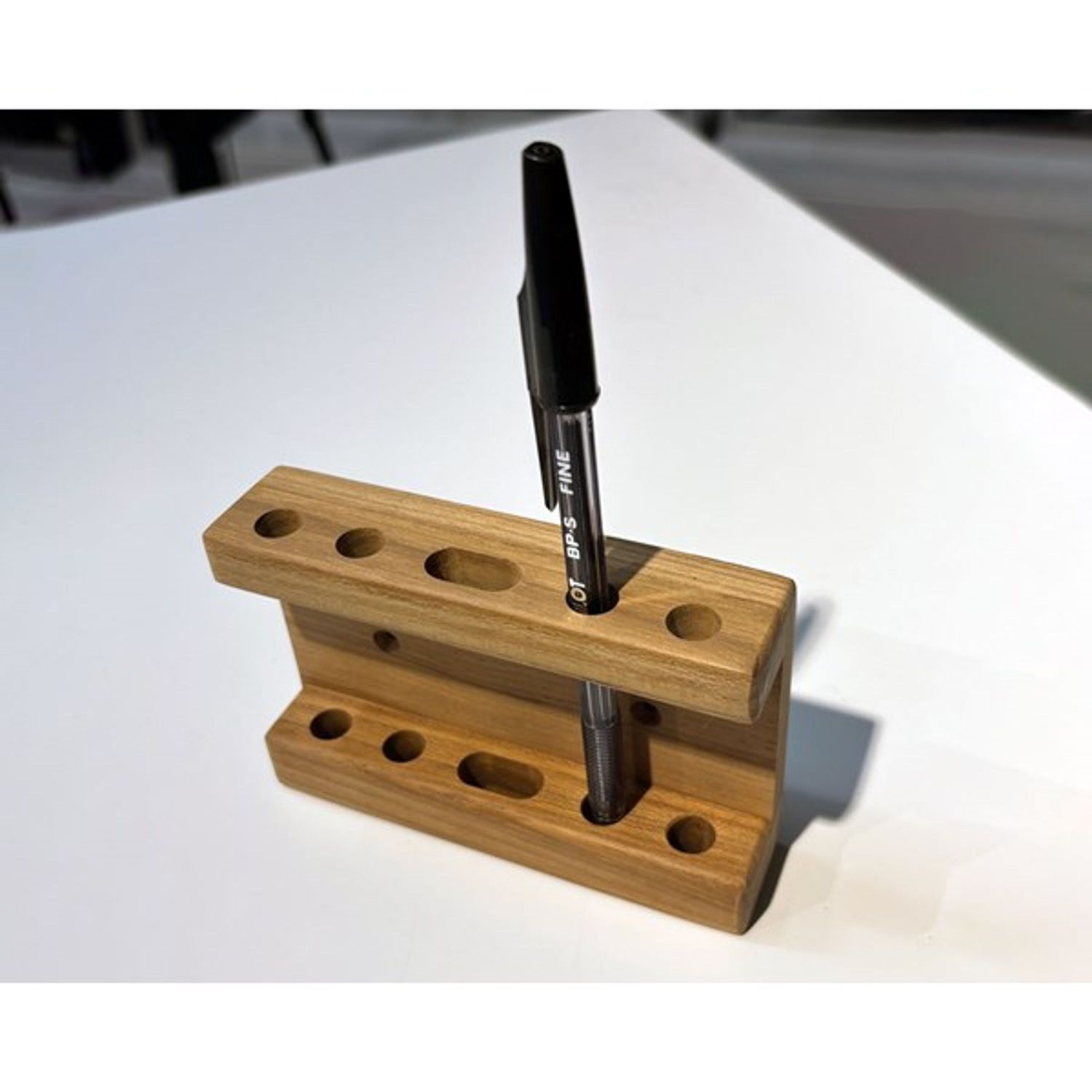 Passer / penneholder, teak