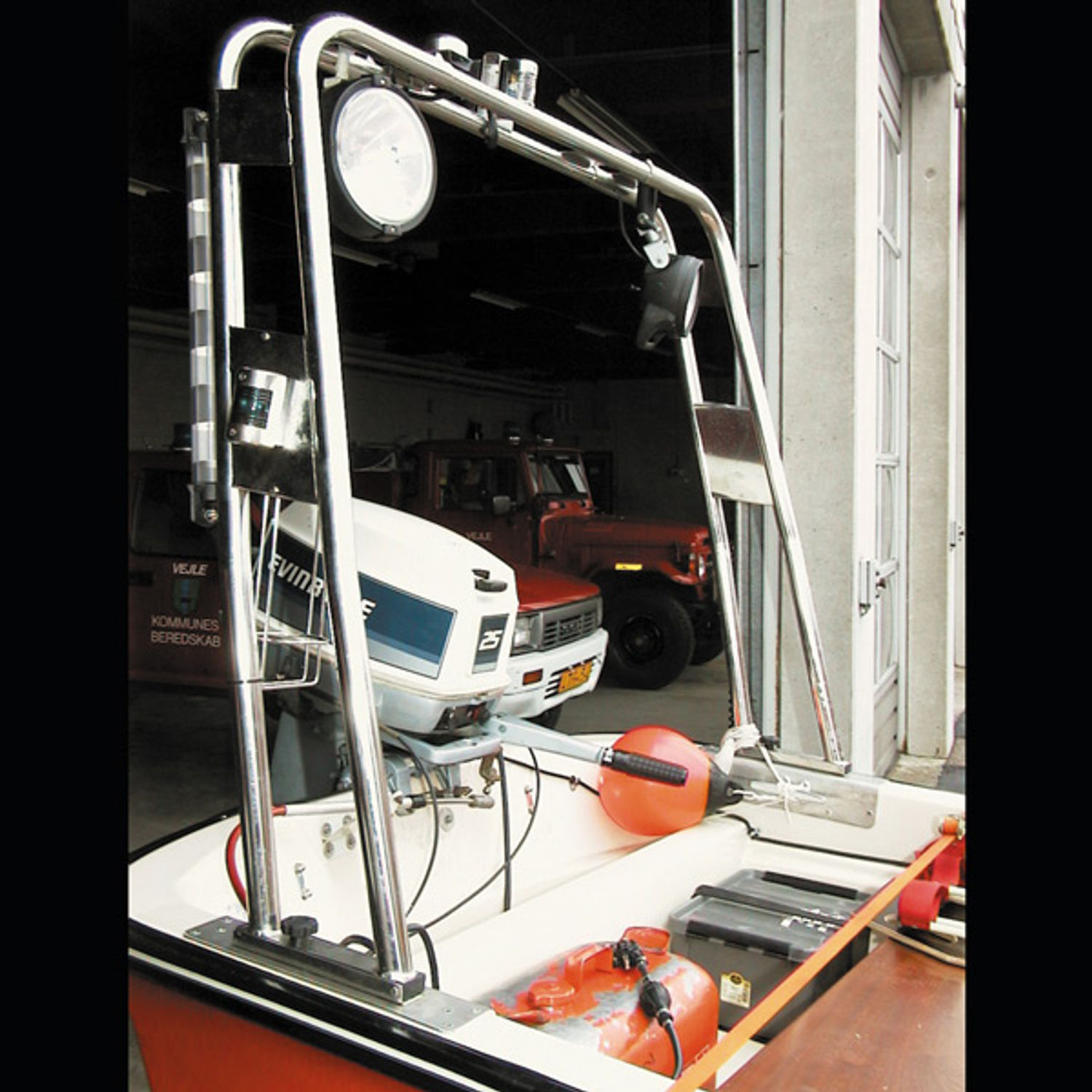 1852 Sort Targabøjle for jolle rør Ø40/32mm B: 1,5-2,25m