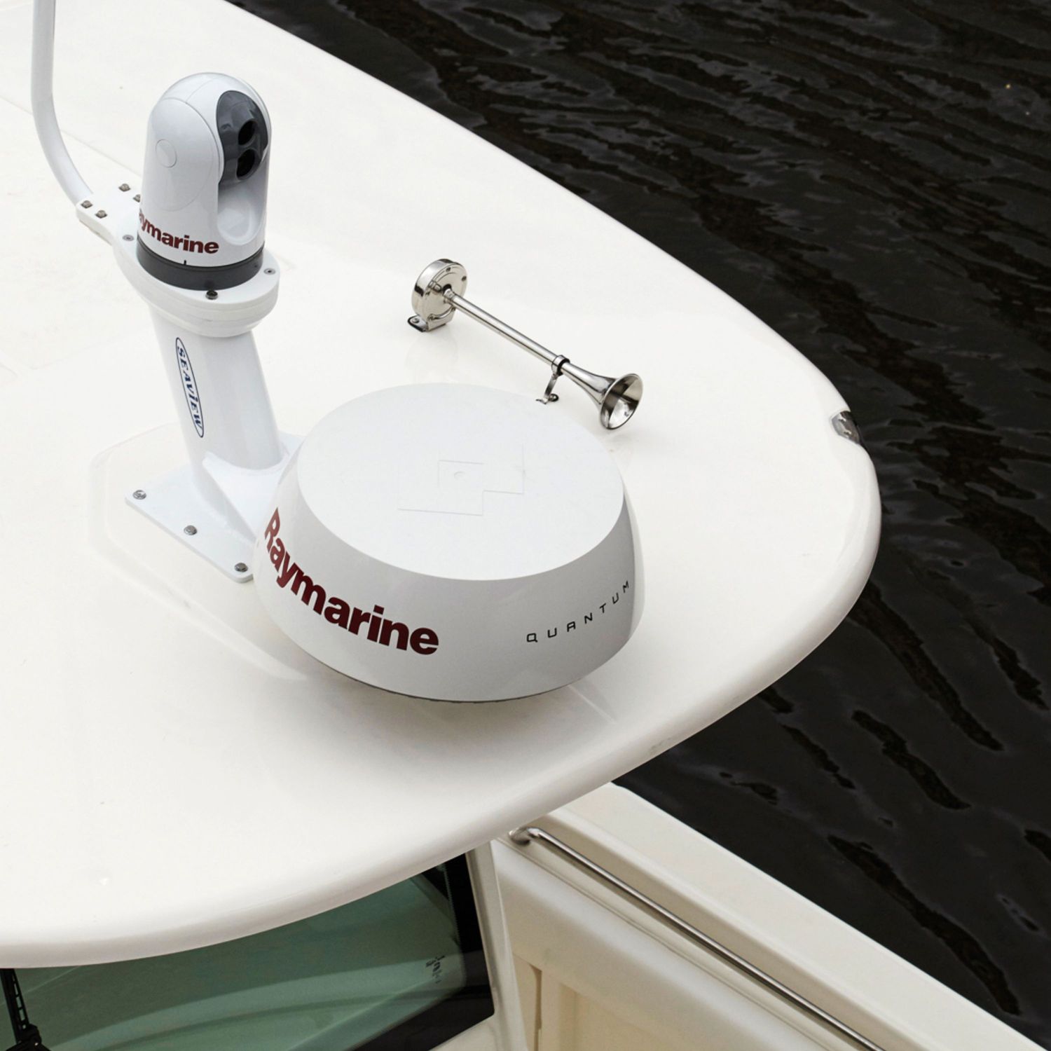 Raymarine Quantum 2 Q24D Doppler 18'' Radar