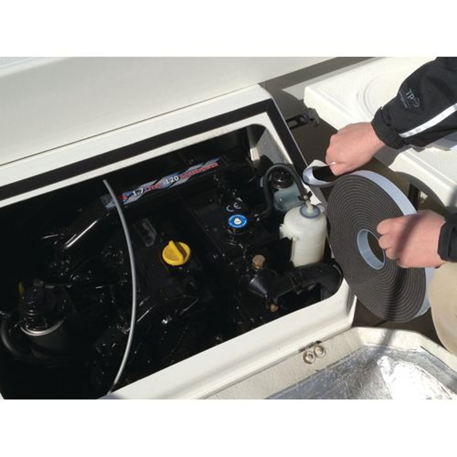 PSP Självhäftande PVC-skumtejp 25x3mm, 3 m