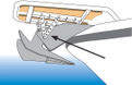 Universalbeslag til motorbådsplatform